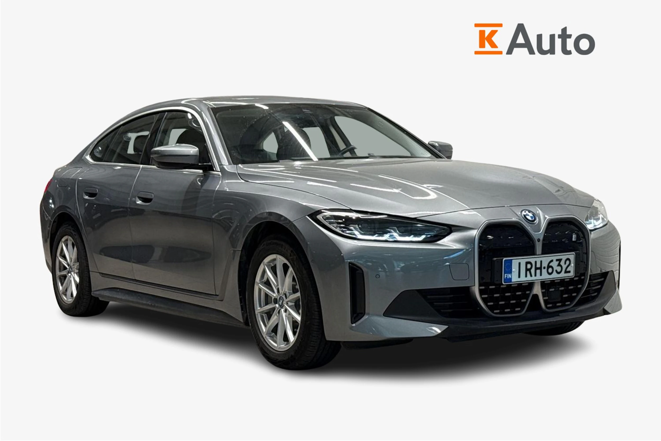 harmaa BMW i4 2023 kuva 1.