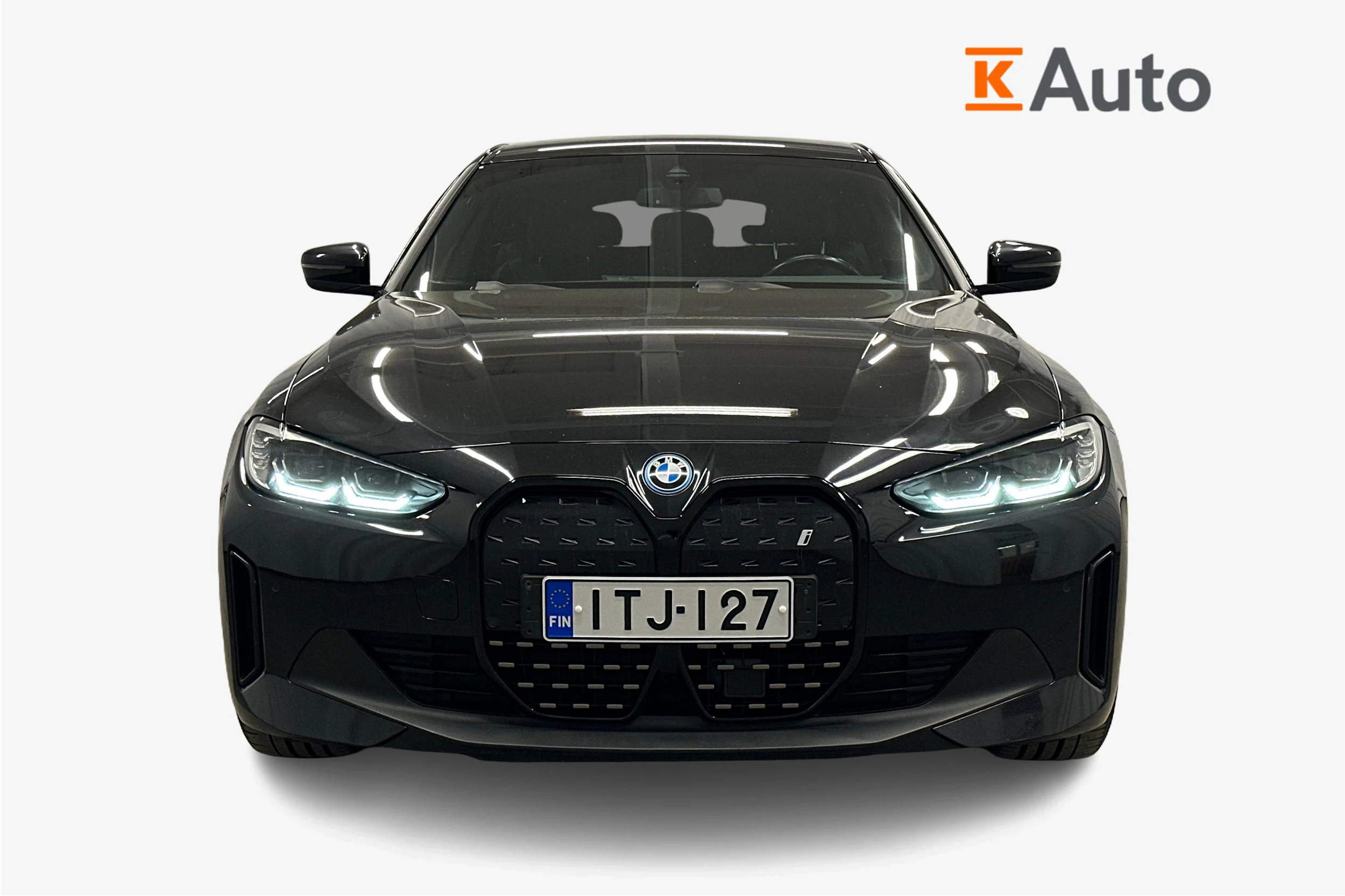 musta BMW i4 2023 kuva 4.