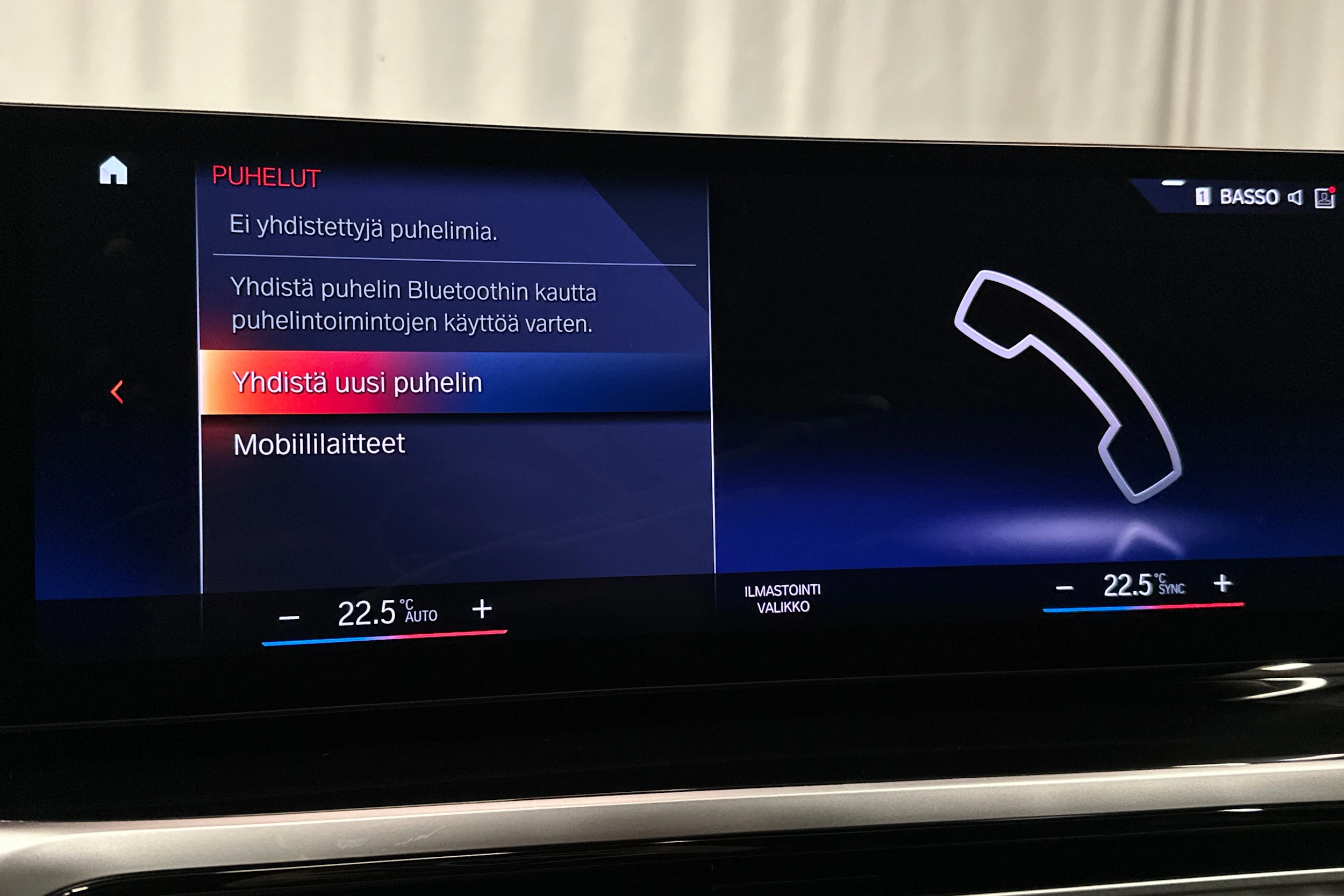 musta BMW i4 2023 kuva 24.