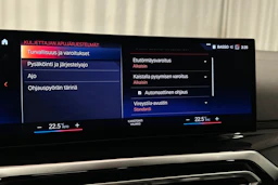 musta BMW i4 2023 kuva 29.