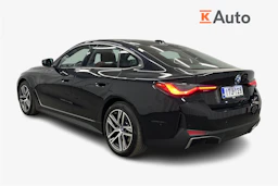 musta BMW i4 2023 kuva 2.