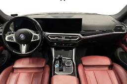 musta BMW i4 2023 kuva 7.