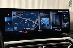 musta BMW i4 2023 kuva 16.
