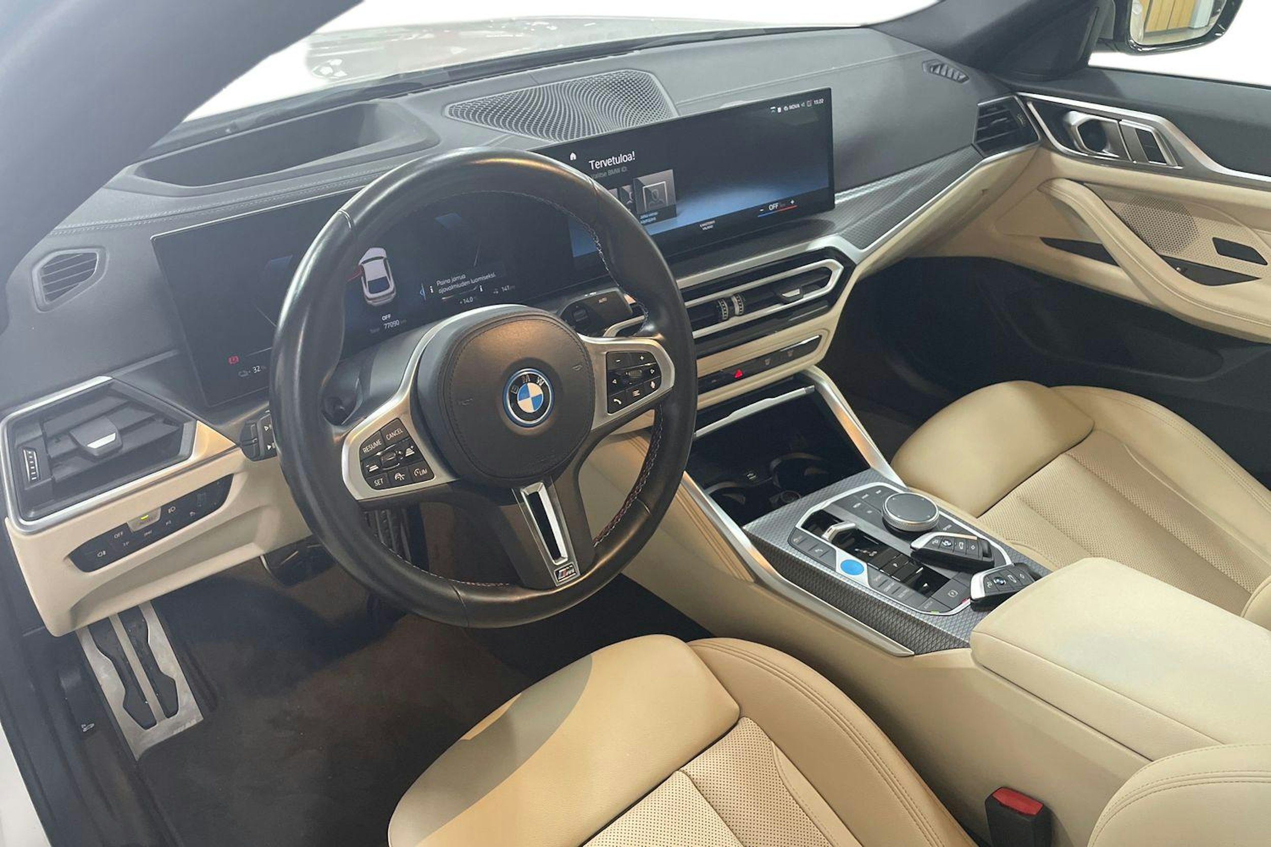 Valkoinen BMW i4 2023 kuva 7.