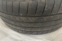 Valkoinen BMW i4 2023 kuva 13.