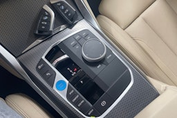 Valkoinen BMW i4 2023 kuva 23.