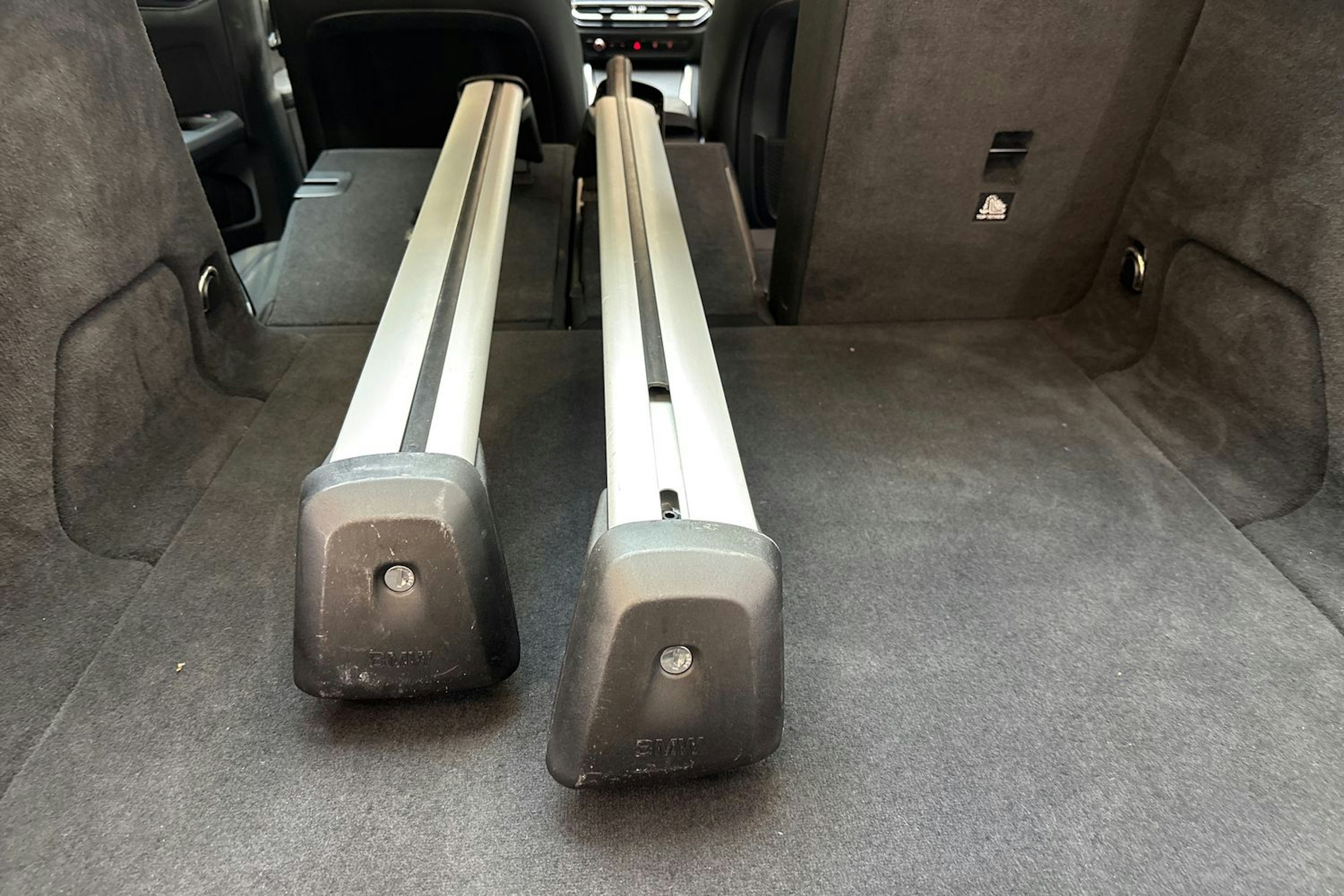 valkoinen BMW i4 M50 2023 kuva 11.