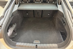valkoinen BMW i4 M50 2023 kuva 12.