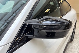 valkoinen BMW i4 M50 2023 kuva 17.