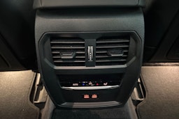 valkoinen BMW i4 M50 2023 kuva 18.