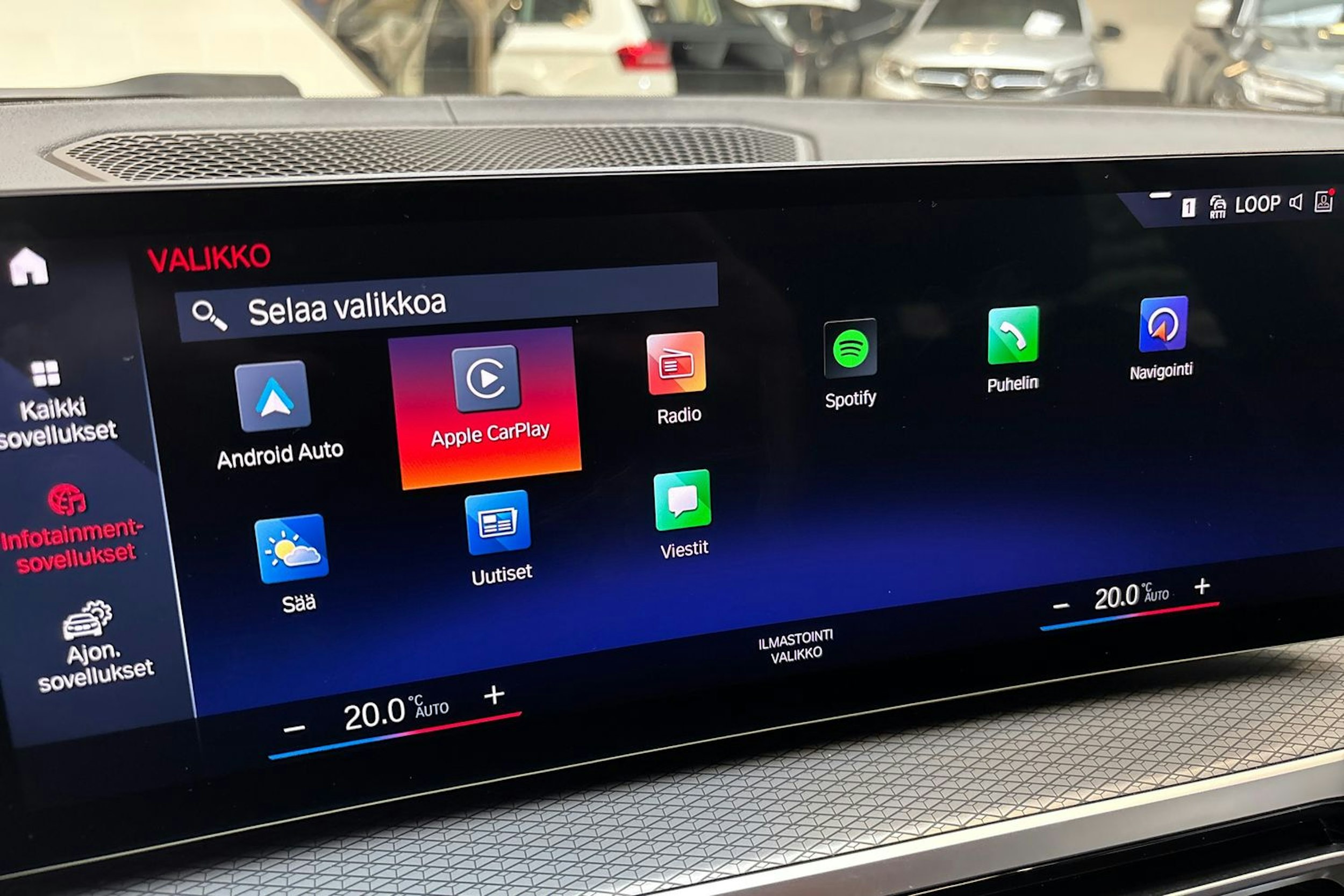 valkoinen BMW i4 M50 2023 kuva 34.