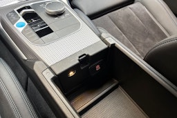 valkoinen BMW i4 M50 2023 kuva 40.