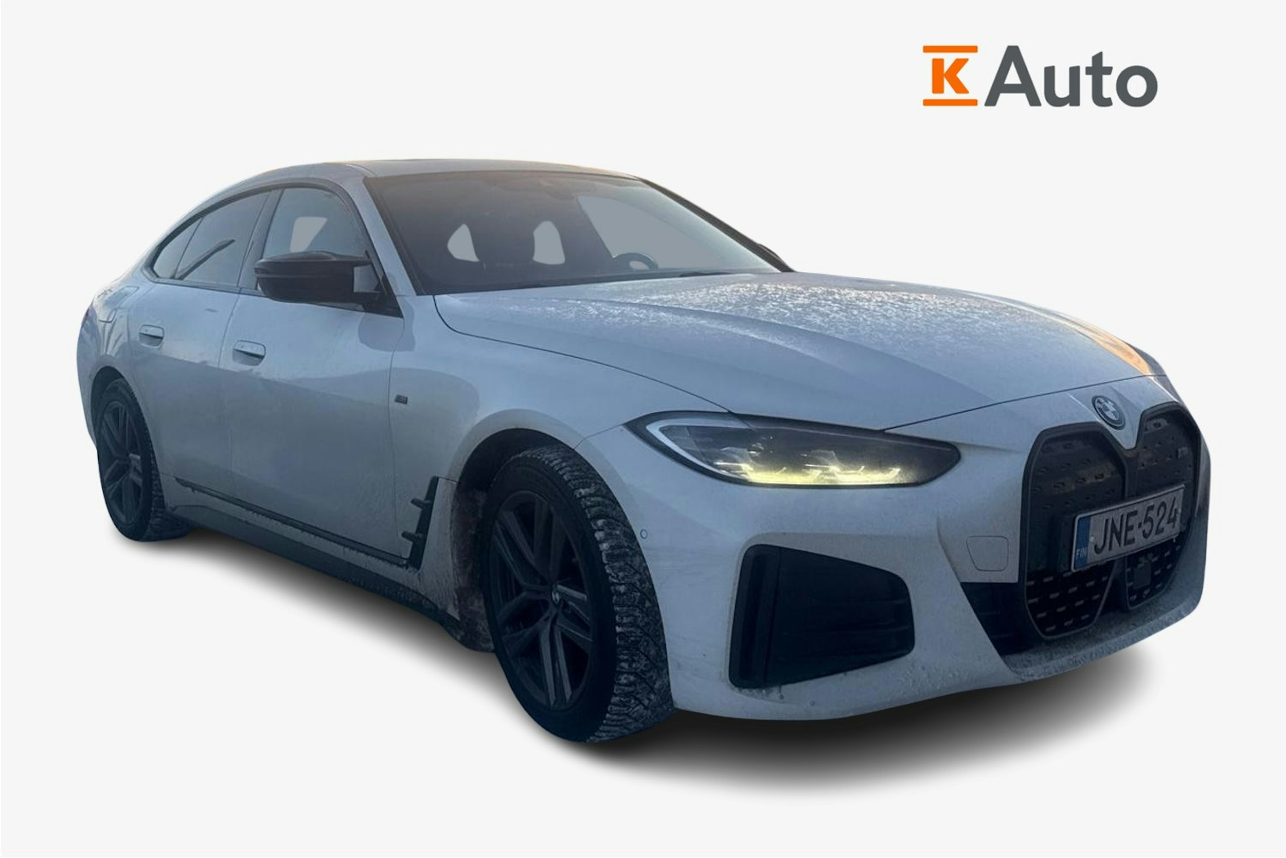 valkoinen BMW i4 2023 kuva 1.