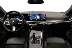 valkoinen BMW i4 2023 kuva 9.