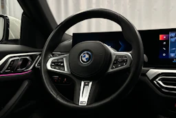 valkoinen BMW i4 2023 kuva 20.