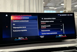 valkoinen BMW i4 2023 kuva 29.