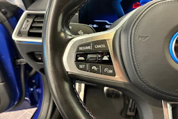 Sininen BMW i4 M50 2023 kuva 13.