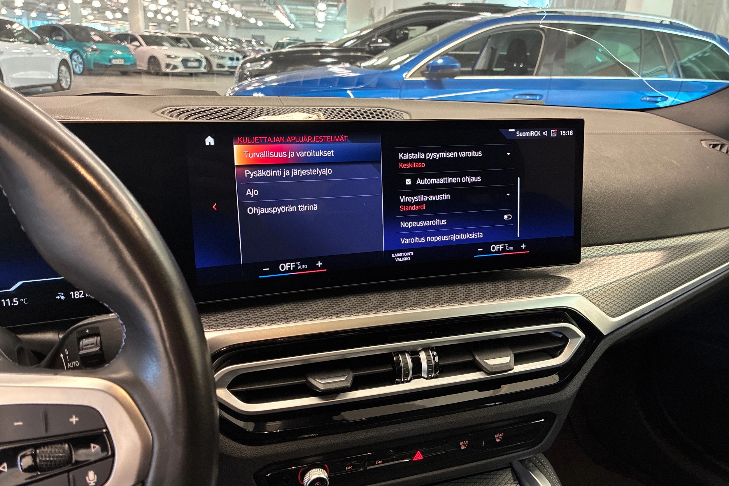 Sininen BMW i4 M50 2023 kuva 19.