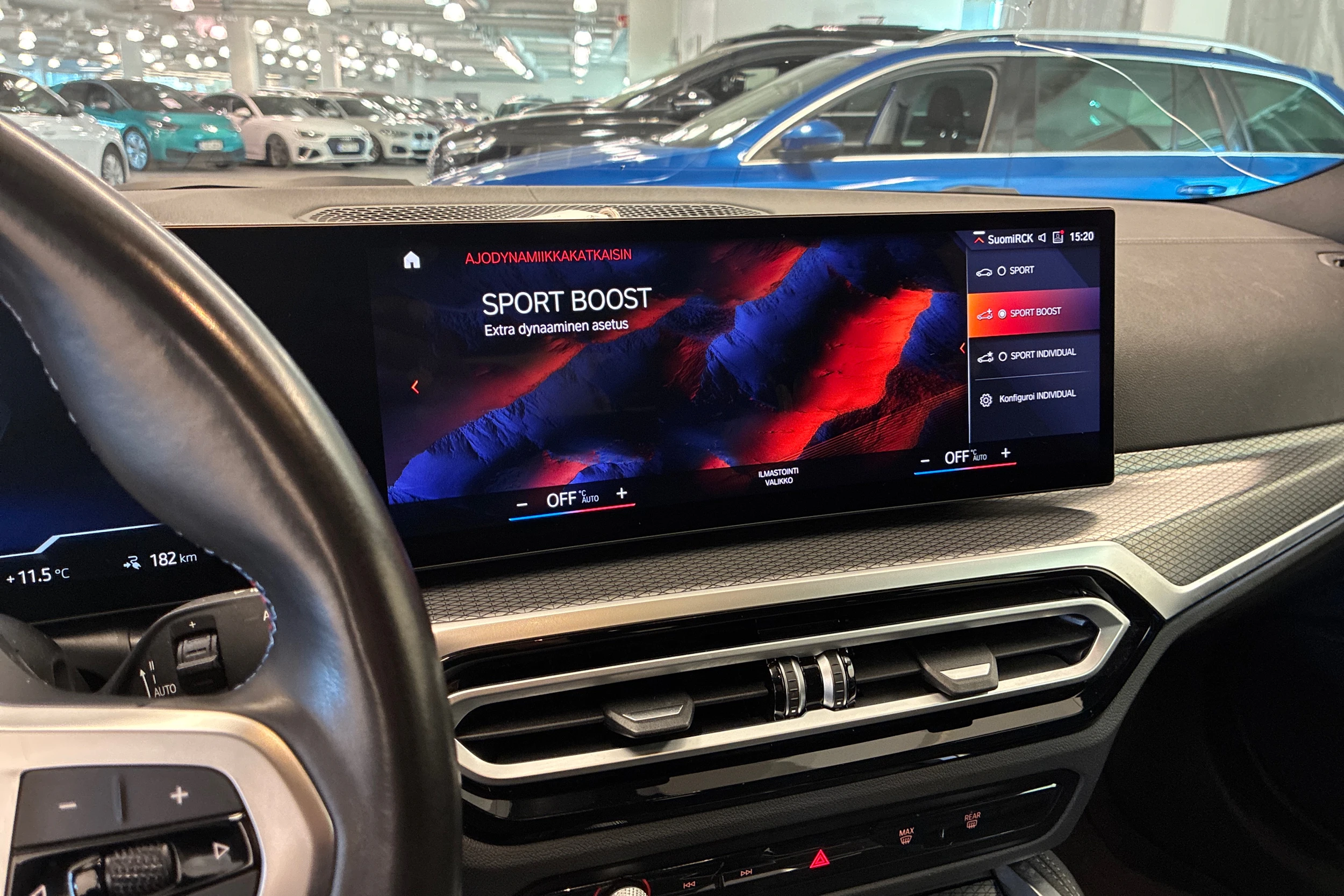 Sininen BMW i4 M50 2023 kuva 21.