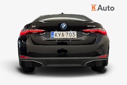 musta BMW i4 2023 kuva 3.