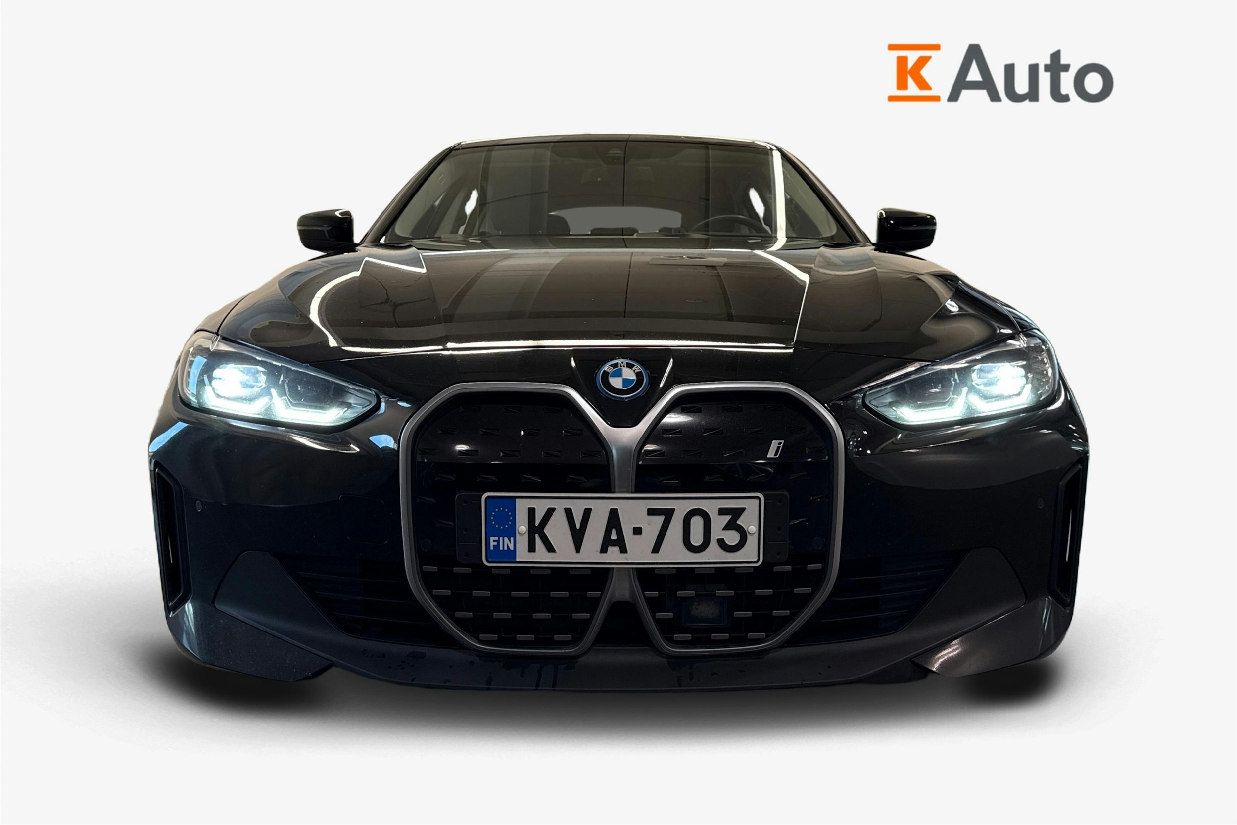 musta BMW i4 2023 kuva 5.
