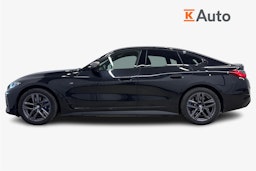 musta BMW i4 M50 2023 kuva 6.