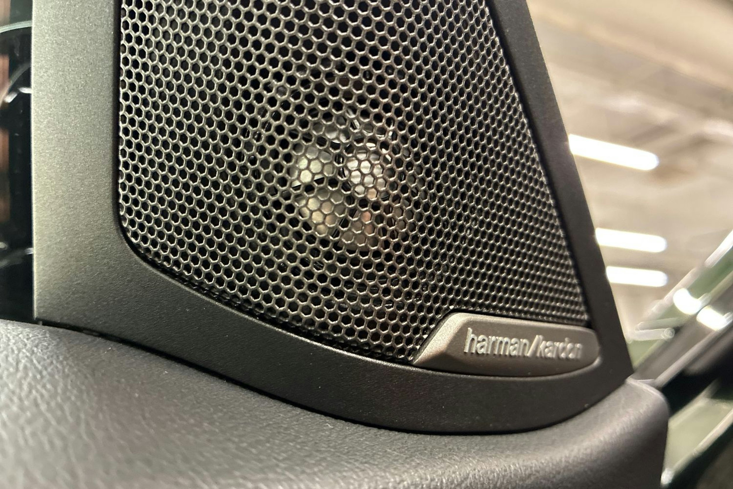 Vihreä BMW i4 2023 kuva 15.