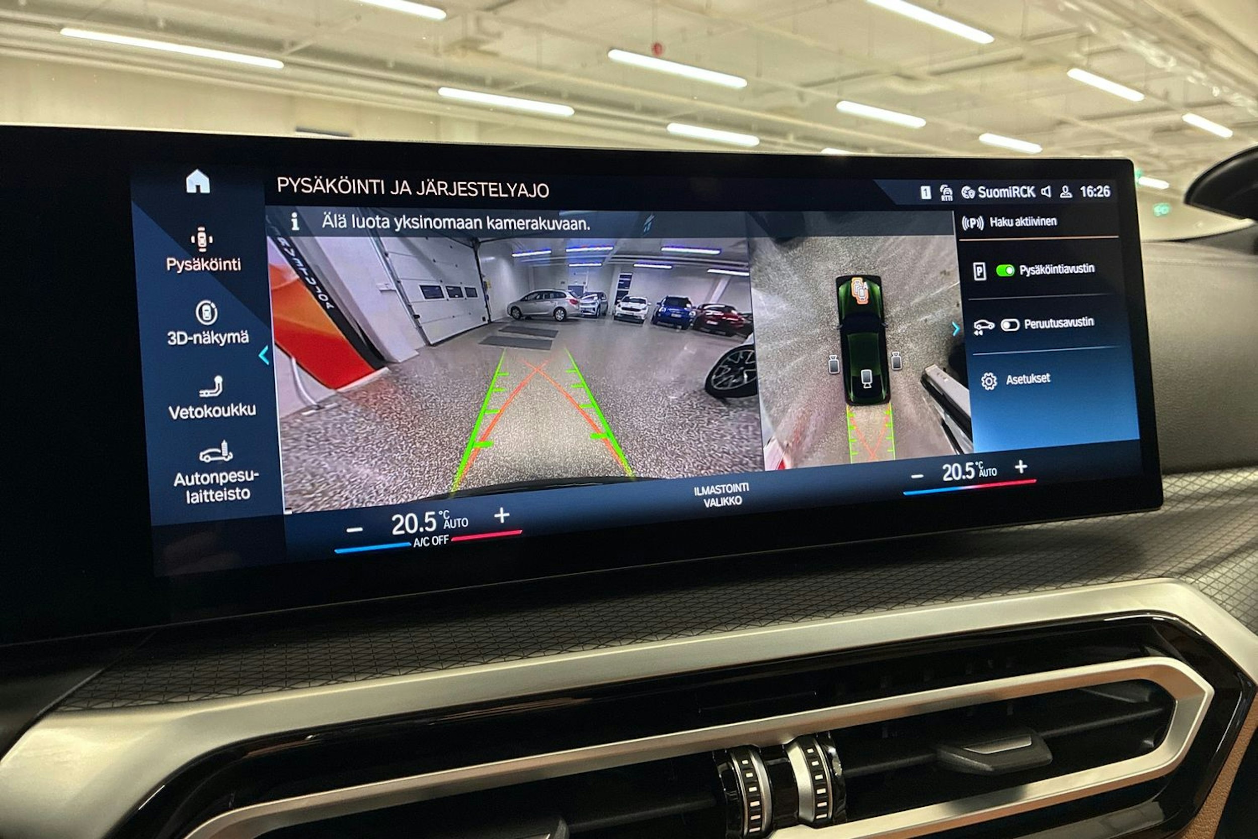 Vihreä BMW i4 2023 kuva 22.