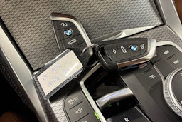 Vihreä BMW i4 2023 kuva 25.