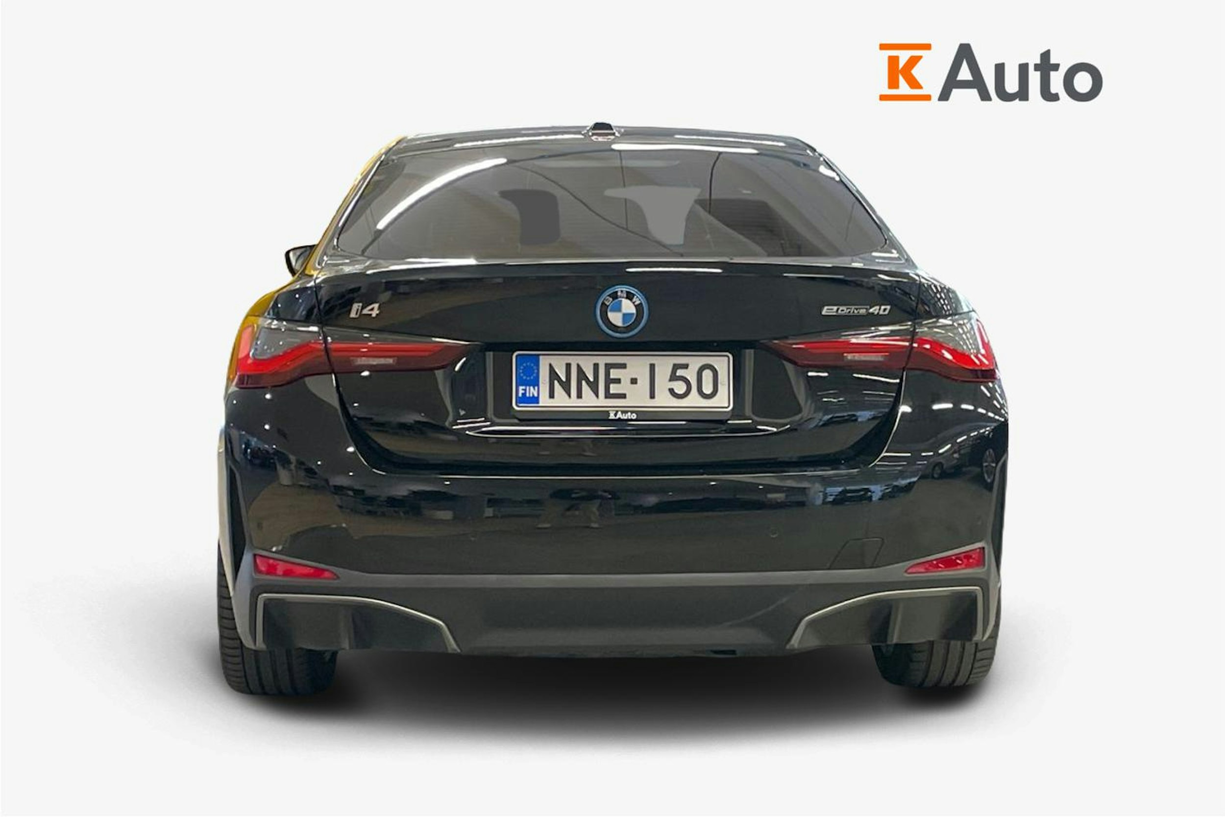 Musta BMW i4 2023 kuva 3.