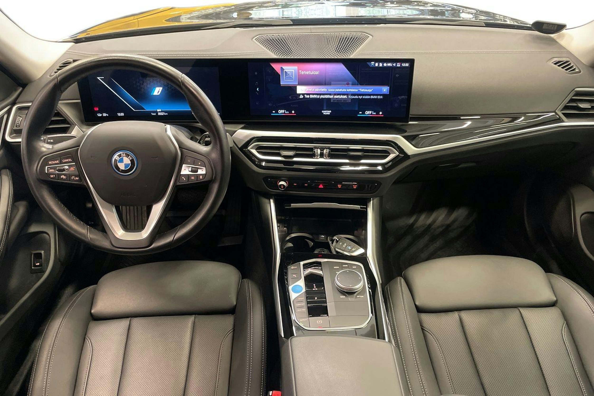 Musta BMW i4 2023 kuva 9.