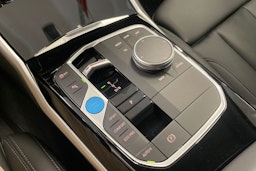Musta BMW i4 2023 kuva 20.