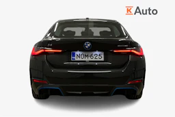 harmaa BMW i4 2023 kuva 4.