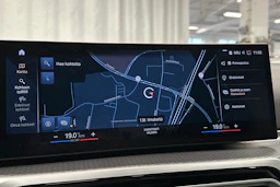 harmaa BMW i4 2023 kuva 26.