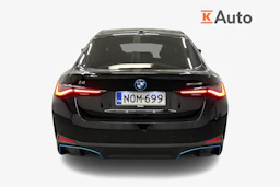 musta BMW i4 2023 kuva 4.