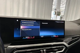 musta BMW i4 2023 kuva 25.