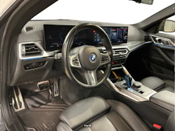 harmaa BMW i4 2023 kuva 3.