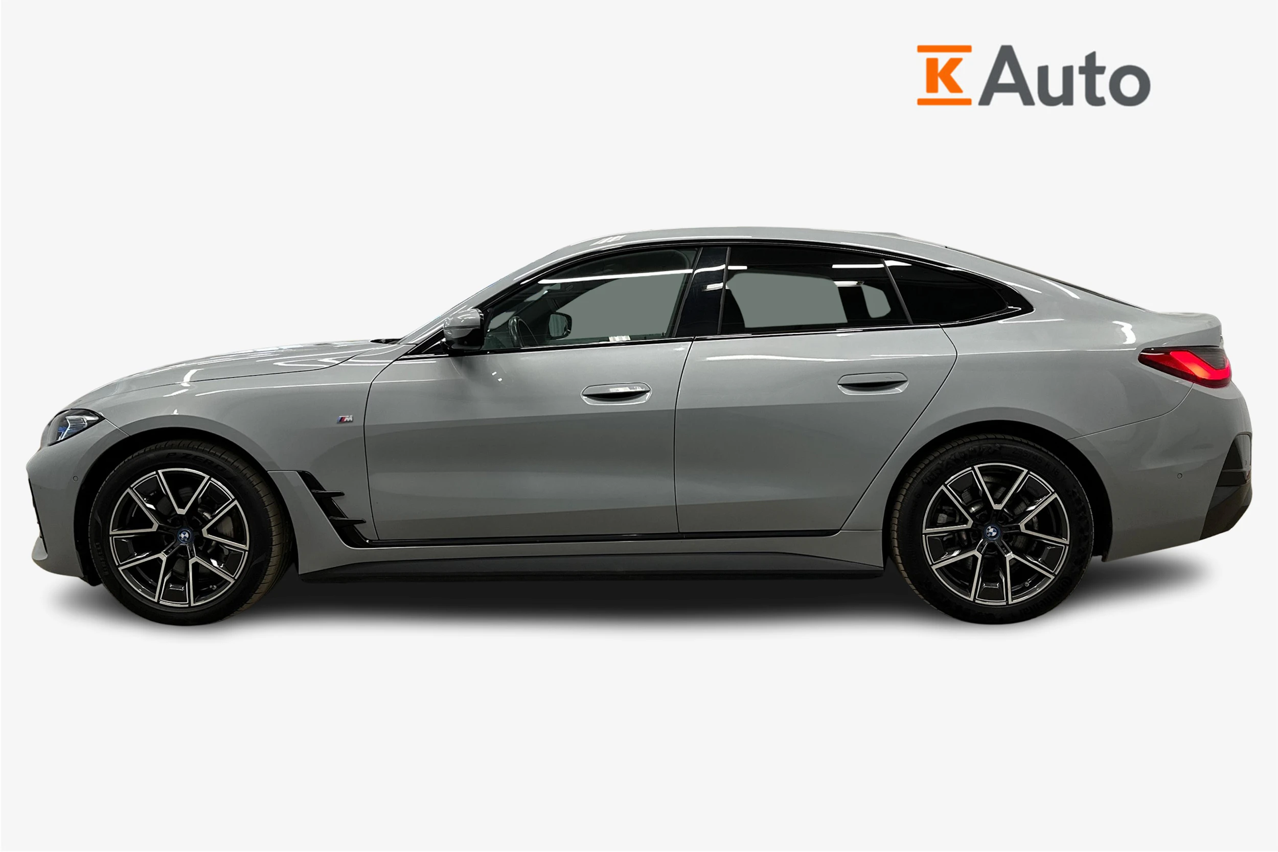 harmaa BMW i4 2023 kuva 5.