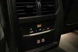 harmaa BMW i4 2023 kuva 15.