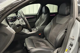 harmaa BMW i4 2023 kuva 16.