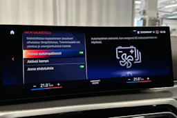 harmaa BMW i4 2023 kuva 24.