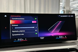 harmaa BMW i4 2023 kuva 25.