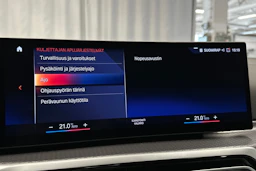 harmaa BMW i4 2023 kuva 28.