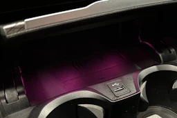 harmaa BMW i4 2023 kuva 31.