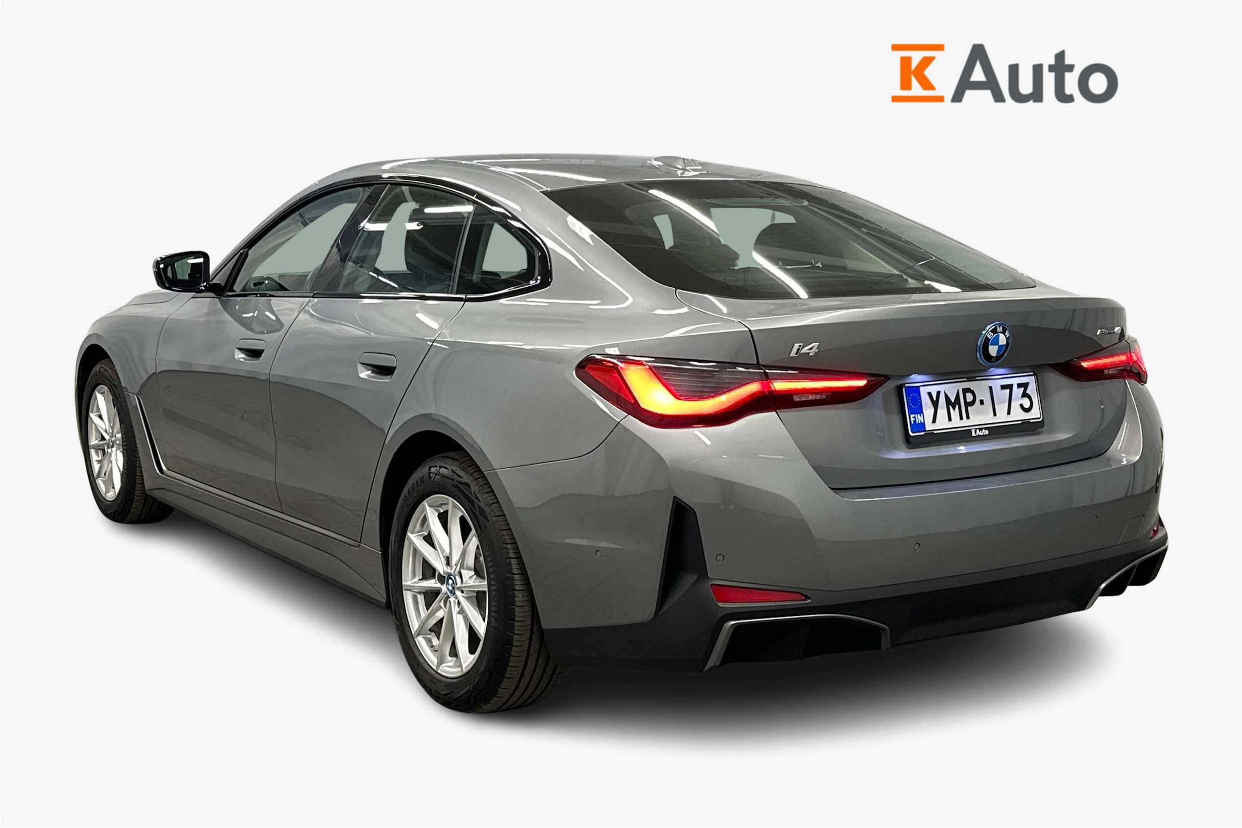 harmaa BMW i4 2023 kuva 3.