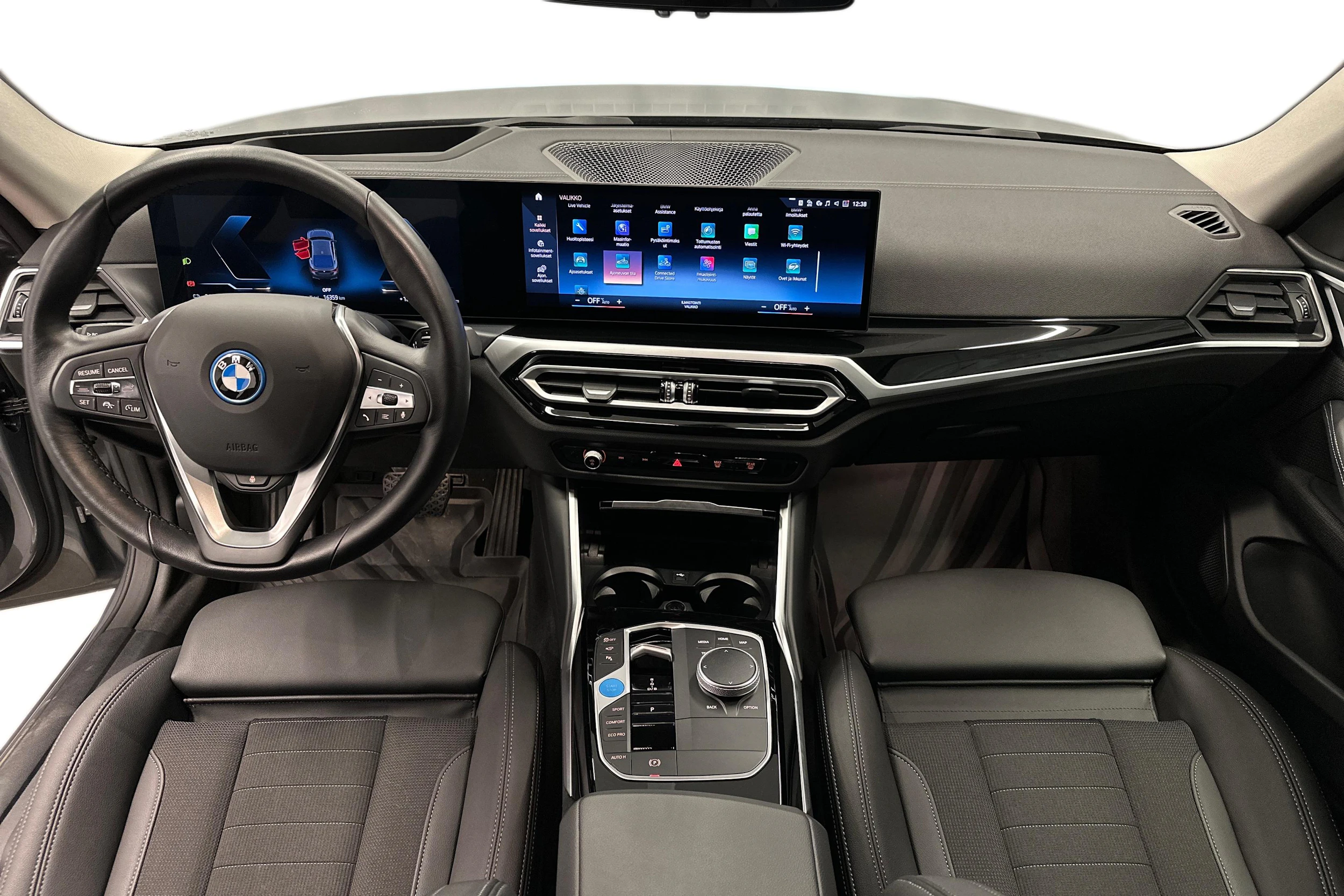 harmaa BMW i4 2023 kuva 9.