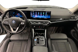 harmaa BMW i4 2023 kuva 9.
