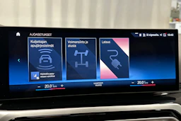 harmaa BMW i4 2023 kuva 30.