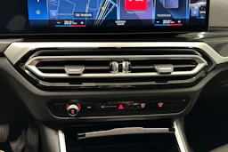 harmaa BMW i4 2023 kuva 35.