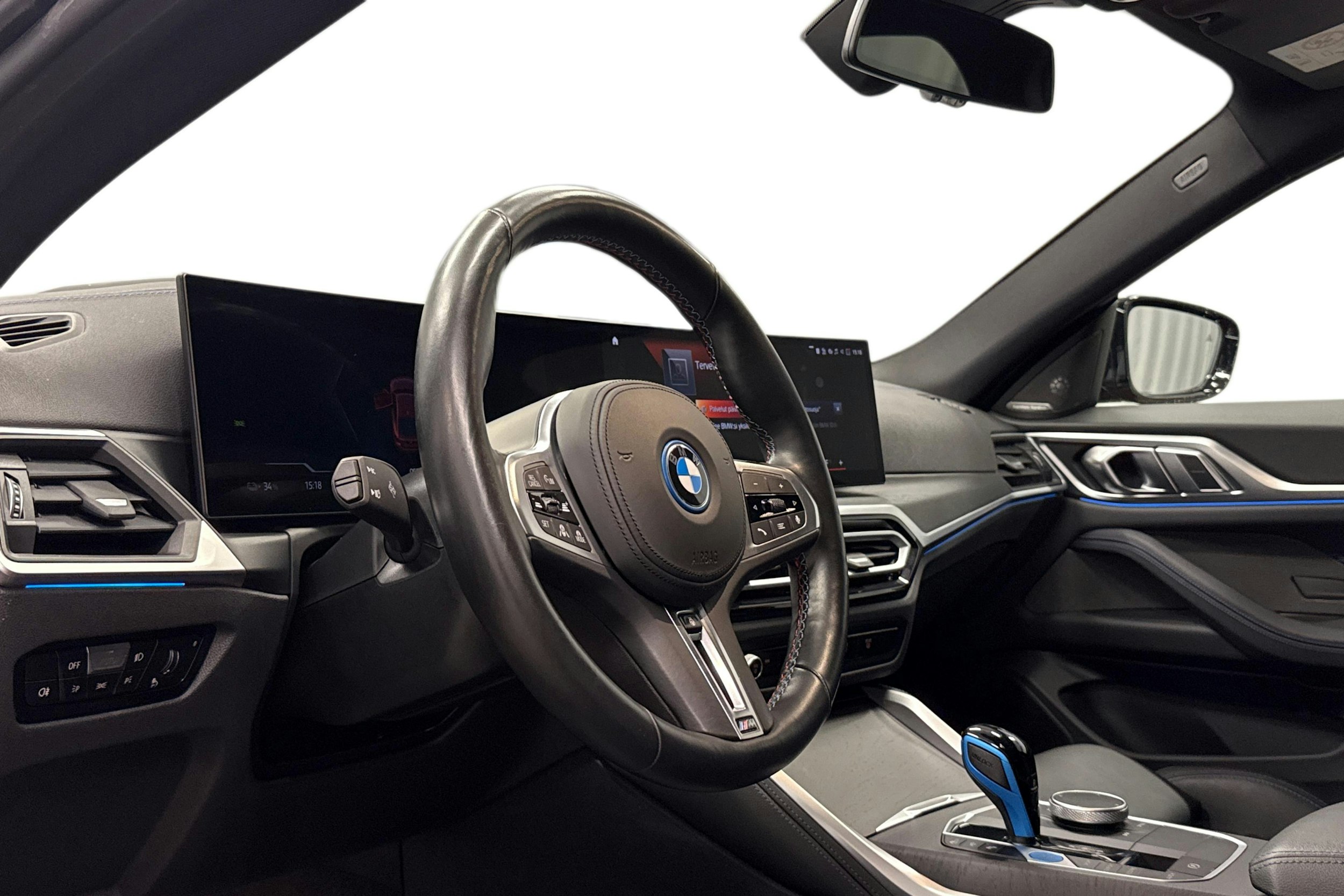 oranssi BMW i4 2023 kuva 7.